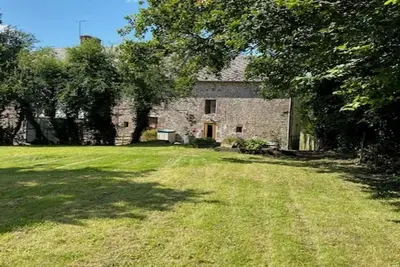 Image de Situé dans la campagne normande, avec de nombreuses attractions touristiques