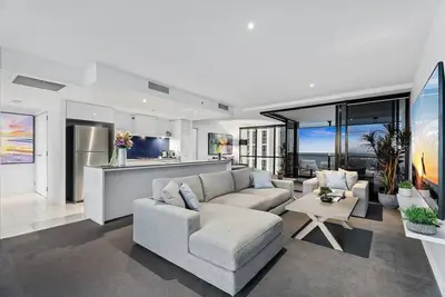 Image de Circle on Cavill, 2 bed, Pool, Spa
