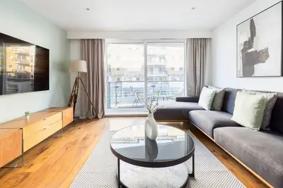 2 Bed Balcony Flat in Wandsworth