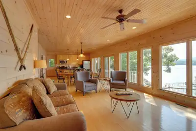 Image de Mountain View Cabin on Lake Blue Ridge: Hot Tub!