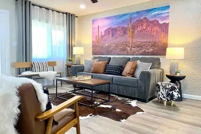 Image de Quiet 1-Story OldTown Condo w/CozyPatio & Parking!