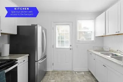 Image de Pet Friendly 2-Bedroom Home with a Fenced in Yard