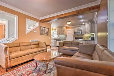 Image de Secluded Getaway Home w/ Trails + Waterfall!
