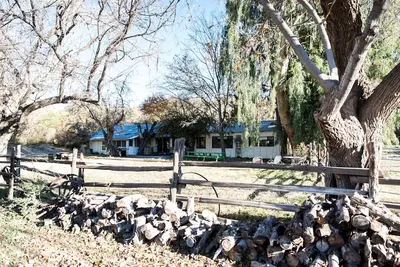 Image de Historic Date Creek Ranch -Horse stalls available-