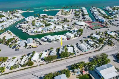 Image de Rv Lot Venture Out, 35x69' Accommodates Large/Oversized RVs