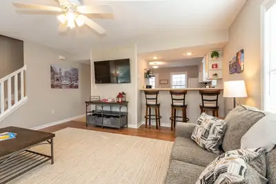 Image de Hoosier Happiness, Too! *3 Bedroom Suites*
