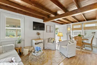 Image de Chic Coastal Retreat with Short Walk to Beach