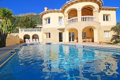 Image de Maison de vacances privée avec climatisation, piscine privée, Wifi, Tv, terrasse, vue panoramique