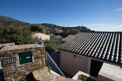 Image de Magnifique maison de vacances privée avec climatisation, Wifi, Tv, terrasse et parking
