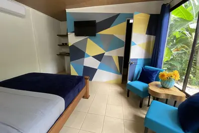 Image de Cabina 1 - Private Room & Bathroom in center of town, walk to beach