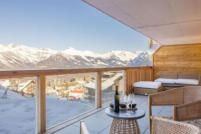 Image de Bel appartement pour 6 personnes avec Wifi, bain Ă remous, Tv et balcon