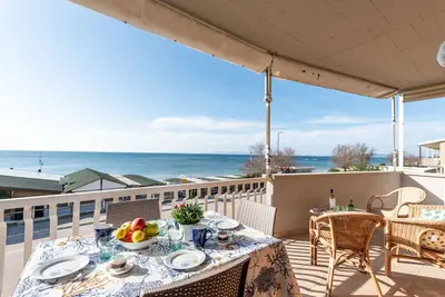 Image de Joli appartement pour 4 personnes avec Wifi, Tv, terrasse, animaux admis et parking