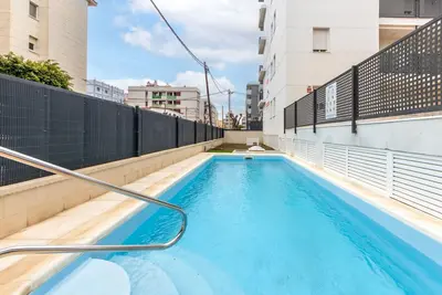 Image de Agréable appartement pour 4 personnes avec Wifi, piscine, climatisation, Tv, balcon et parking