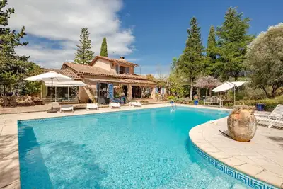 Image de Maison de vacances privée avec piscine privée, Wifi, Tv, terrasse, vue panoramique, parking