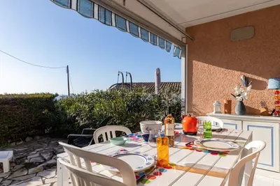 Image de Bel appartement pour 3 personnes avec Wifi, Tv, terrasse et parking
