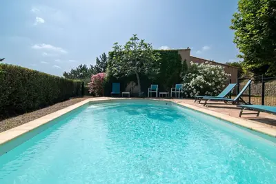 Image de Maison de vacances privée avec piscine privée, Wifi, Tv, terrasse, animaux admis, parking