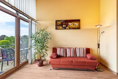 Image de Appartement \"Marlene\" avec vue sur les montagnes, balcon privé et Wi-Fi.