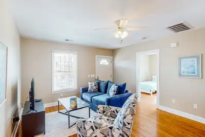 Image de Classic Carolina Beach cottage with covered porch, Ac, W/D, & great location