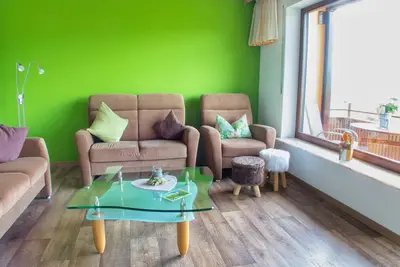Image de GemĂĽtliche Ferienwohnung fĂĽr bis zu Vier Personen mit SĂĽdbalkon