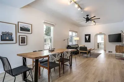 Image de Updated Eastside 2br Bungalow - Downtown Kalispell