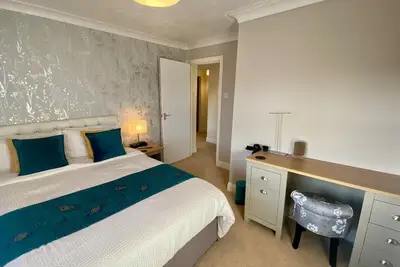 Image de 2 Bed Convenient Contractor Stay With Free Parking & Free Wifi