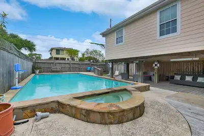 Image de Pool Hot Tub Great Location 3\/2 up to 10 guests