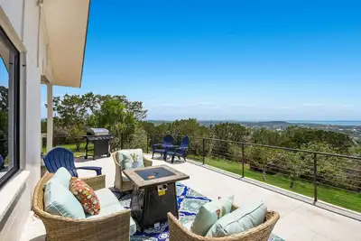Image de Private Home on Spider Mountain with Spectacular View of Lake Buchanan