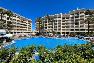 Image de Lovely 1 bedroom apartment in Castle Harbour (C108)