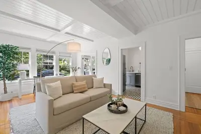 Image de The Adaline #6 - Luxury Second Floor Bayshore Apt!