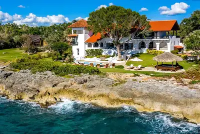 Image de Ocean Front Villa w/ private pool - 14 guests w/ service