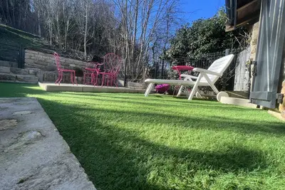 Image de La P'tite Maison et votre terrasse privé!