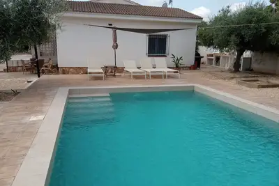 Image de Villa \"Nirvana\" avec vue sur les montagnes, piscine privée et Wi-Fi.