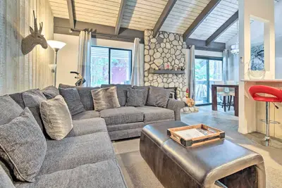 Image de Mammoth Lakes Condo w/ Pool + Spa Access!