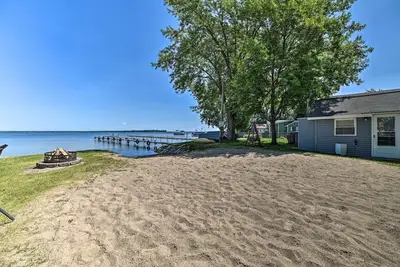 Image de Full Cabin: 21 Steps to the Lake! Pet Freindly!