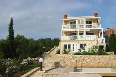 Image de Apartment in a 4-family house with seawater pool - directly on the beach