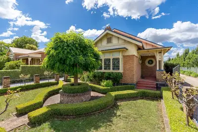 Beautiful Period Home on Dalton, Perfect Location