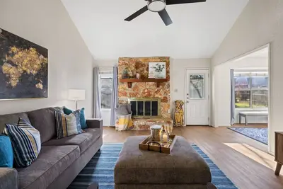Image de Lookin' and Feelin' Good in Georgetown - Long stays / Pets / Office