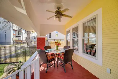 Image de Spacious Houston Home w/ Deck ~ 2 Mi to Downtown!