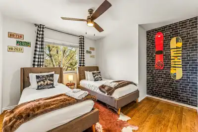 Image de The Mountain Retreat: Steps to Palmer Park, Central Cos, Sleeps 8