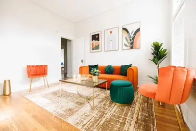 Image de Beautiful Modern Downtown Apartment