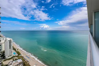Image de Luxury Oceanfront Spacious 3 Bedroom