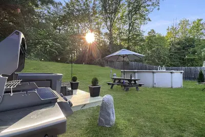 Image de Luxe Mountain Getaway Fire Pit Arcade Hot Tub Pool