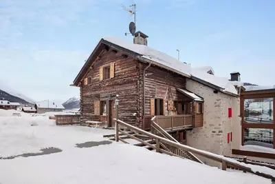 Image de Appartement \"Gemma\" avec vue sur les montagnes, jardin partagé et Wi-Fi.