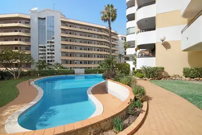 Image de Appartement \"Tropicana\" avec piscine partagée et Wi-Fi