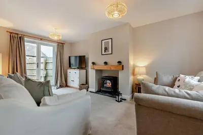Image de Three bedroom dog friendly holiday cottage in the Cotswolds - Cedar Cottage