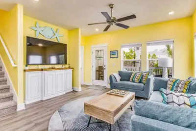 Image de Good Times & Tan Lines on Perdido Key!