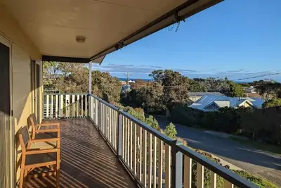 Image de Relaxing Beach Getaway with Great Ocean Views