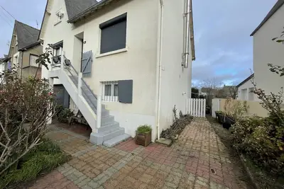 Image de Maison spacieuse avec jardin