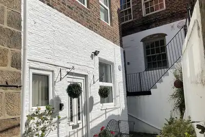 Image de Periwinkle Cottage, comfortable holiday cottage in central Whitby
