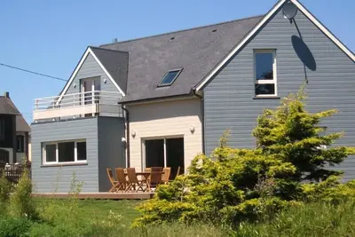 Image de Maison bois grand confort – Denneville(Cotentin) - 50m plage -10 pers